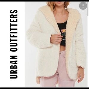 BDG Carmella Teddy jacket size M/L‎